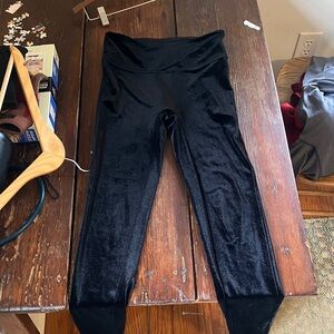 Size XS black velvet leggings